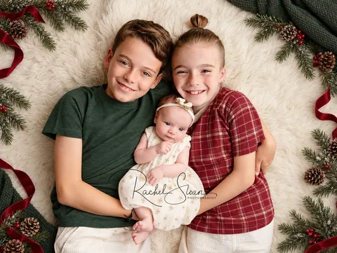Evergreen winter sibling portrait-4